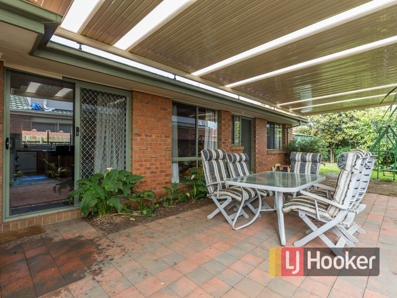 12 Pirita Place, Cranbourne West VIC 3977