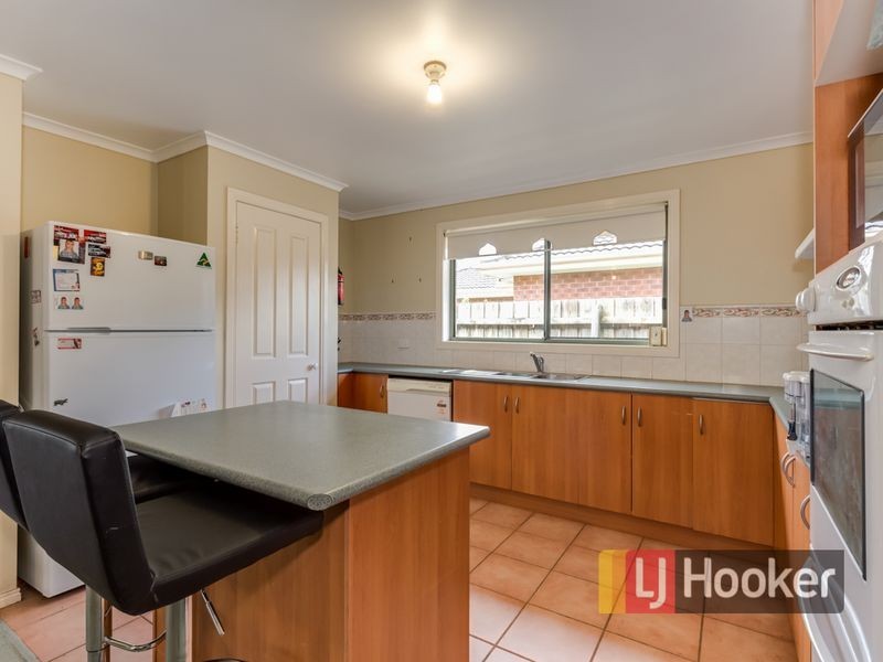 12 Pirita Place, Cranbourne West VIC 3977