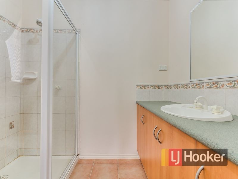 12 Pirita Place, Cranbourne West VIC 3977