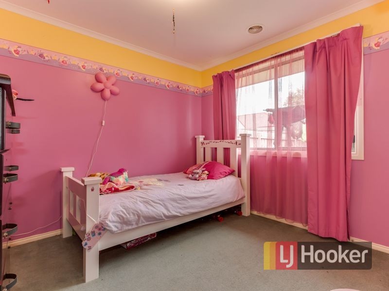 12 Pirita Place, Cranbourne West VIC 3977