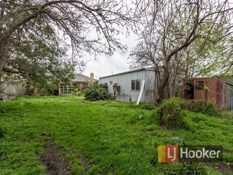 49 Cranbourne Drive, Cranbourne VIC 3977