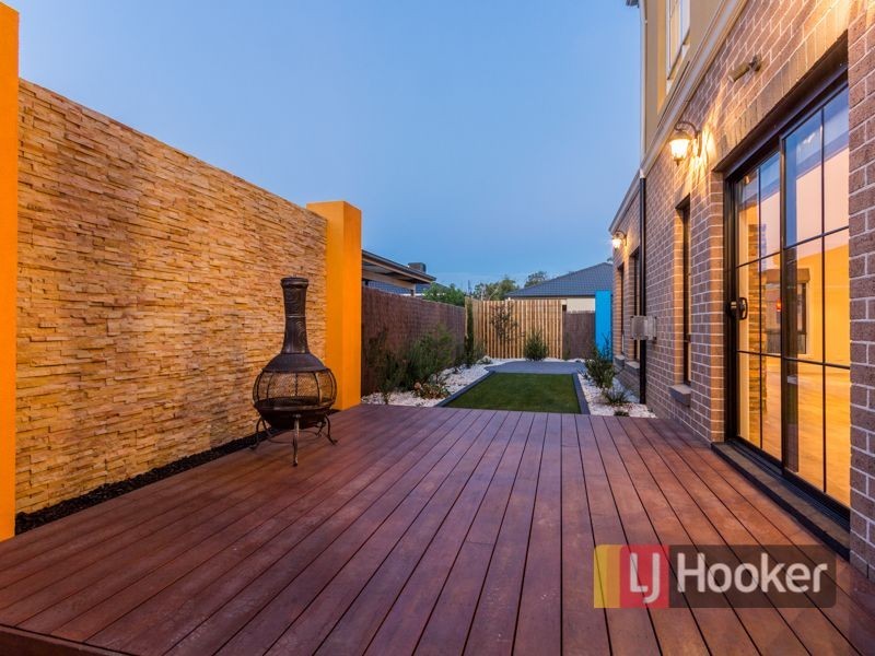 6 Ascent Drive, Cranbourne North VIC 3977