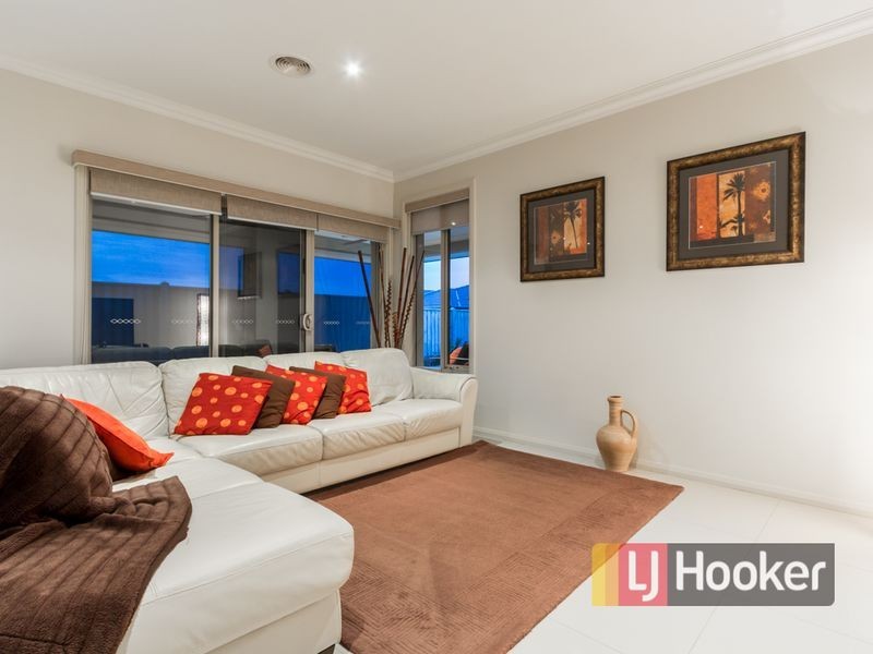 39 Waterhouse Way, Cranbourne VIC 3977