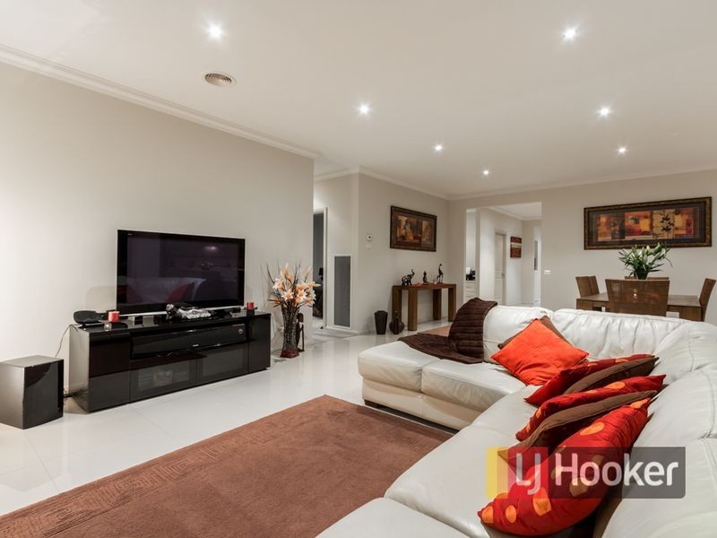 39 Waterhouse Way, Cranbourne VIC 3977