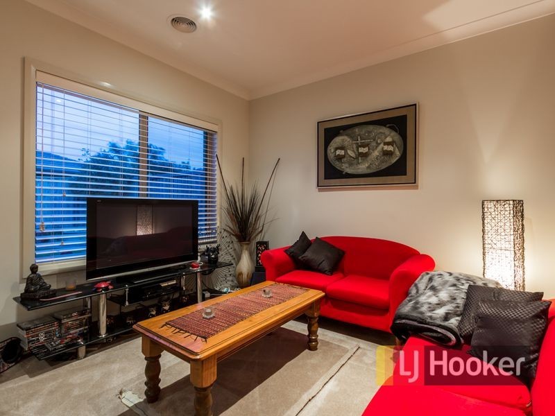 39 Waterhouse Way, Cranbourne VIC 3977