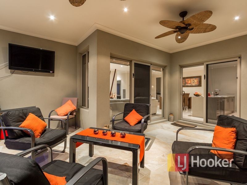 39 Waterhouse Way, Cranbourne VIC 3977