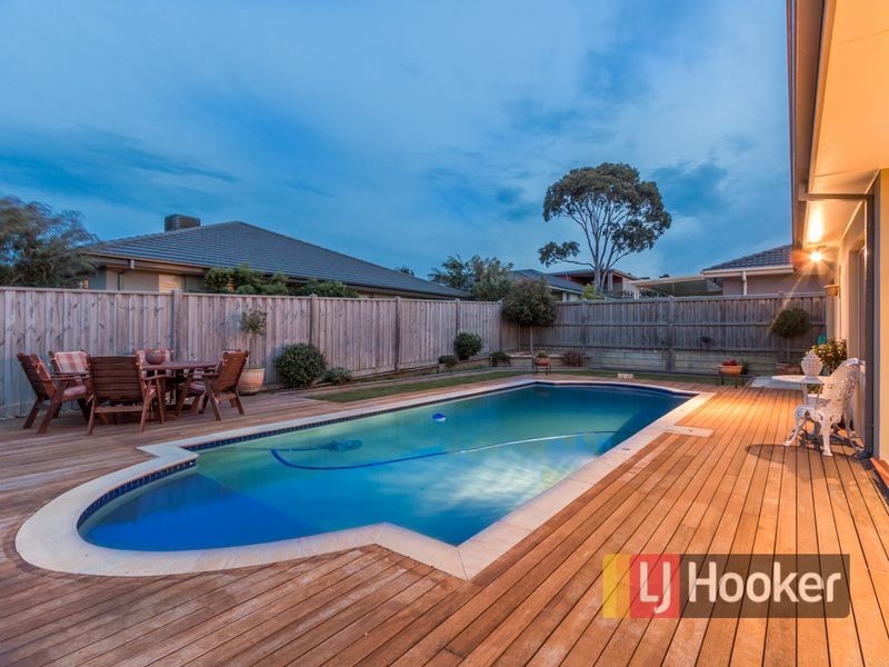 39 Waterhouse Way, Cranbourne VIC 3977