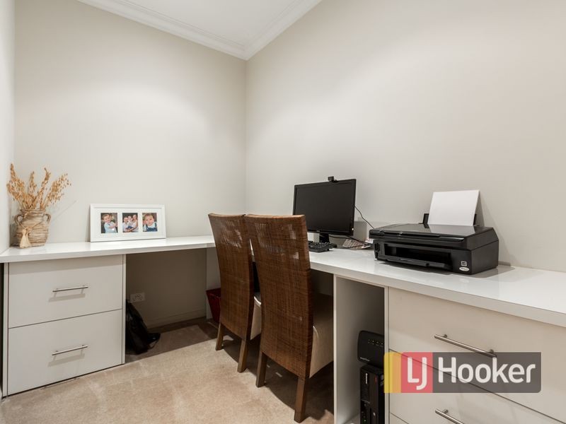 39 Waterhouse Way, Cranbourne VIC 3977