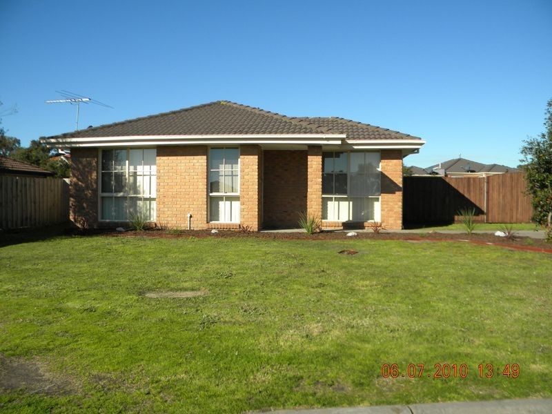 15 Capella Place, Carrum Downs VIC 3201