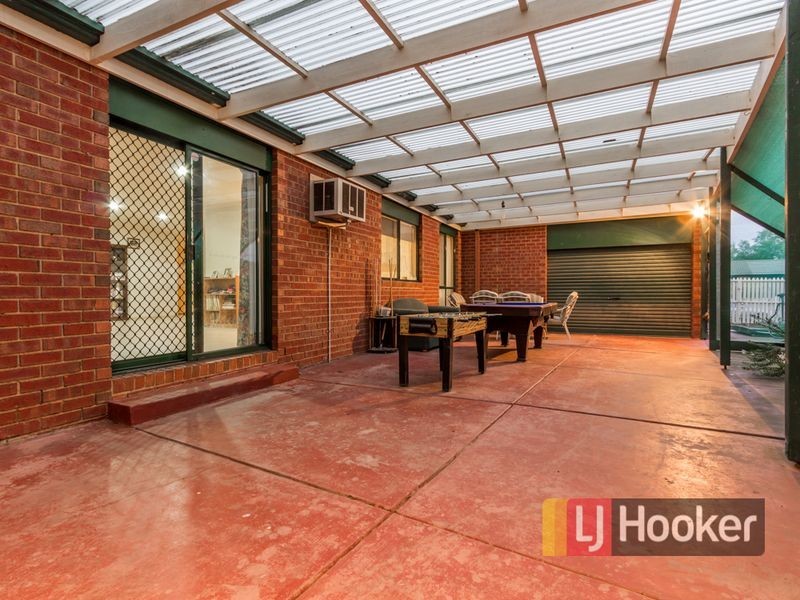 14 Linda Drive, Cranbourne West VIC 3977