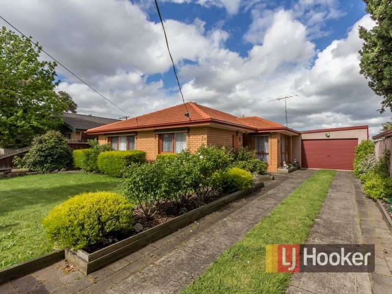 34 Lurline Street, Cranbourne VIC 3977