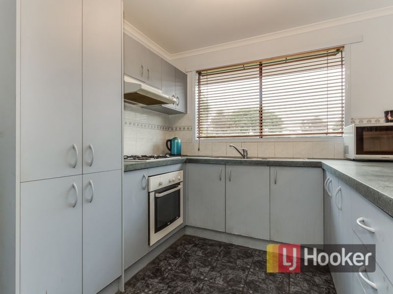 5 Knowing Close, Cranbourne West VIC 3977