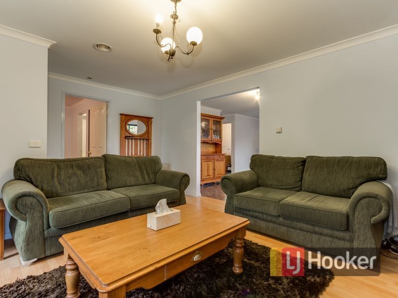 5 Knowing Close, Cranbourne West VIC 3977