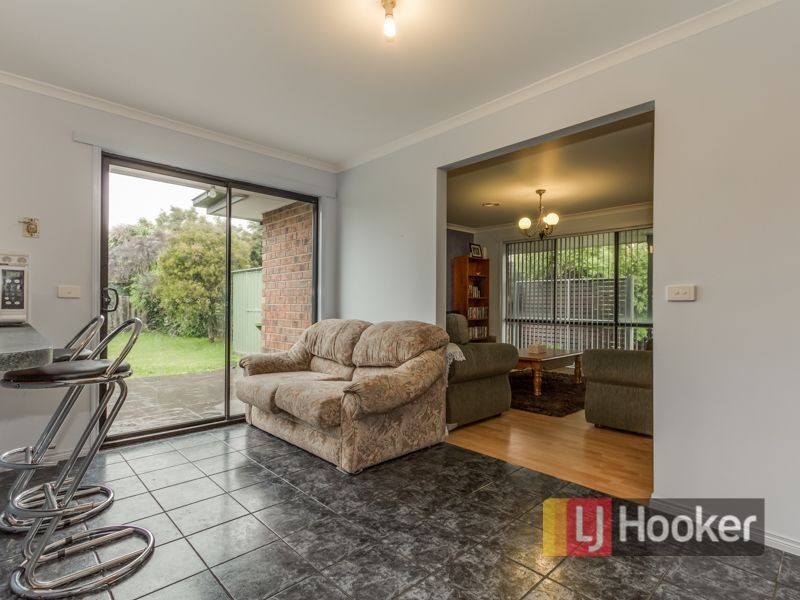 5 Knowing Close, Cranbourne West VIC 3977
