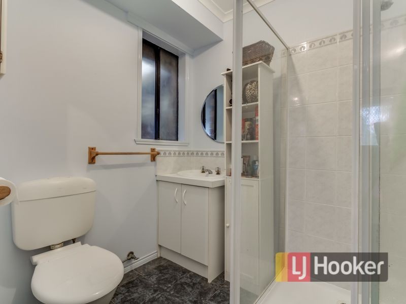 5 Knowing Close, Cranbourne West VIC 3977
