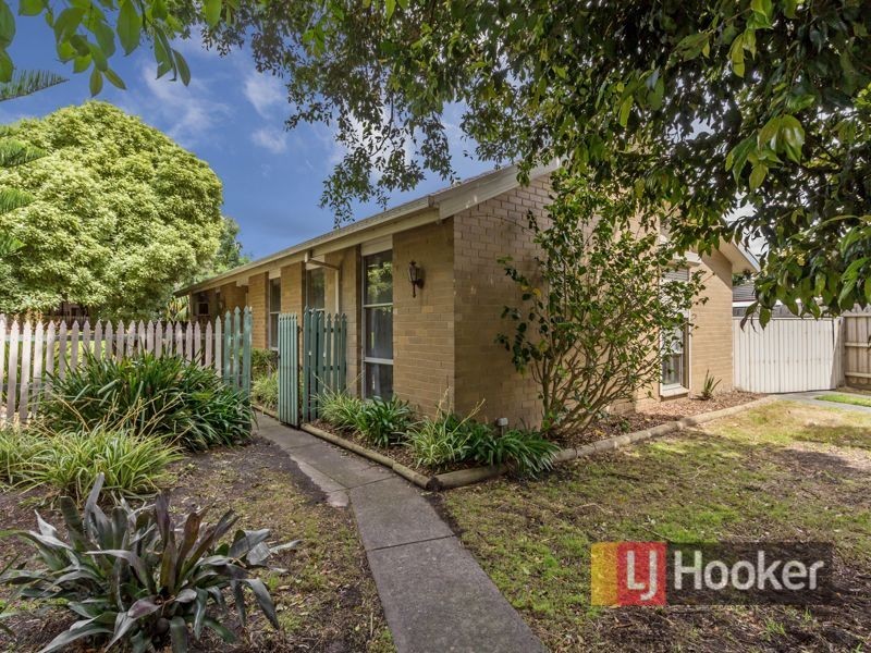 7 Fairbairn Road, Cranbourne VIC 3977