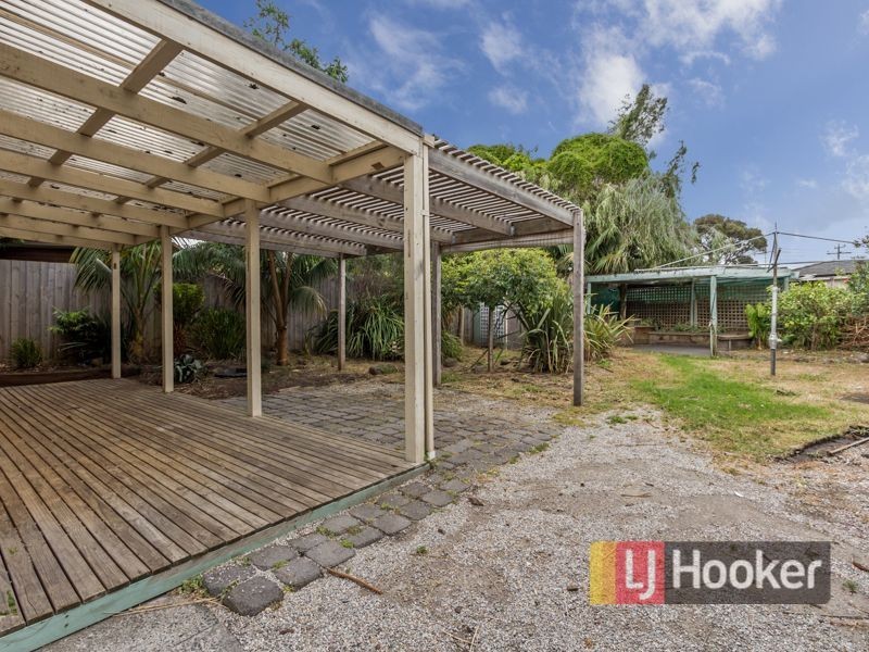 7 Fairbairn Road, Cranbourne VIC 3977