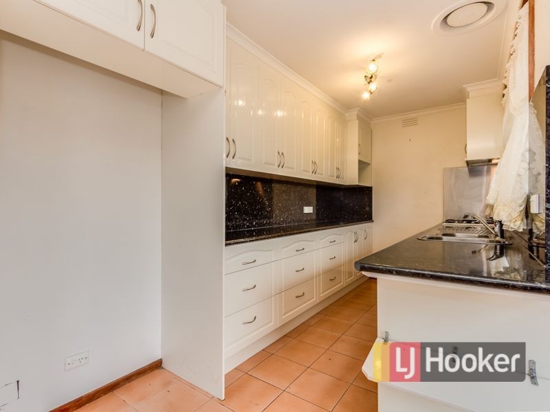 7 Fairbairn Road, Cranbourne VIC 3977