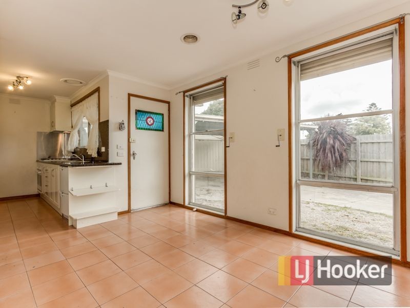 7 Fairbairn Road, Cranbourne VIC 3977