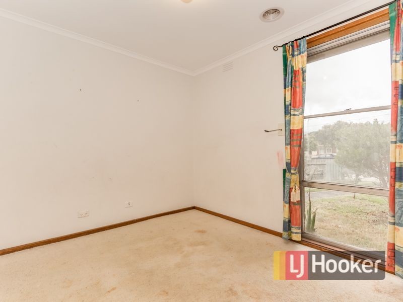 7 Fairbairn Road, Cranbourne VIC 3977