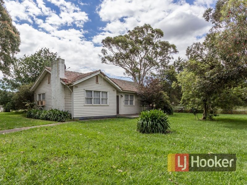 3 Collison Road, Cranbourne East VIC 3977