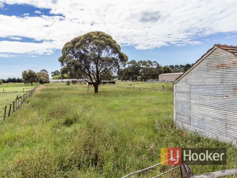 3 Collison Road, Cranbourne East VIC 3977