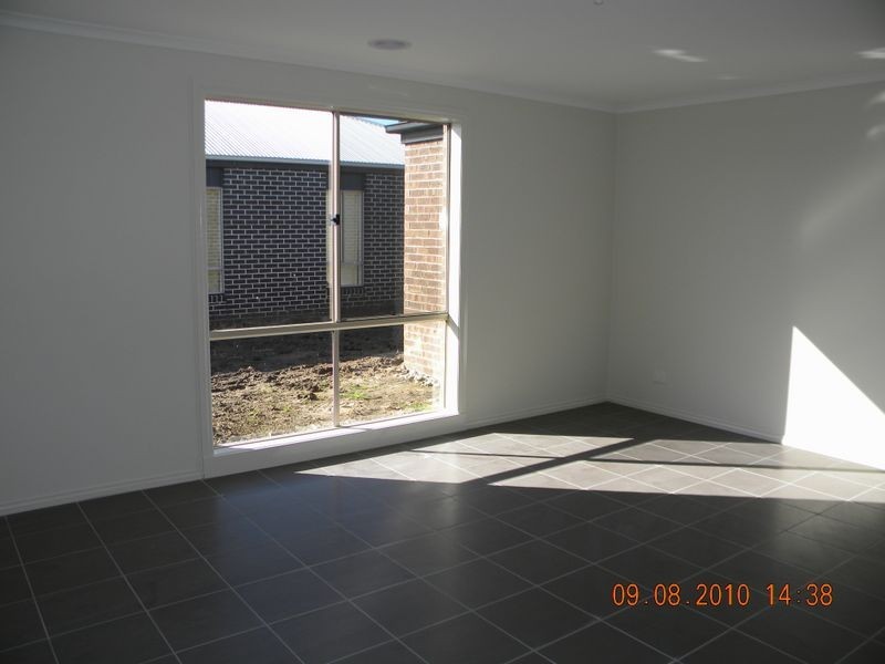 3 Peisley Crescent, Cranbourne VIC 3977