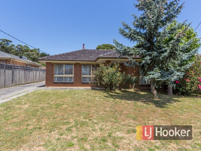 30 Bruce Street, Cranbourne VIC 3977