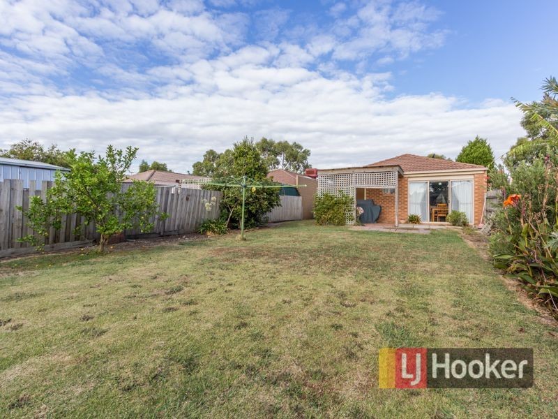 18 Cirai Crescent, Cranbourne West VIC 3977