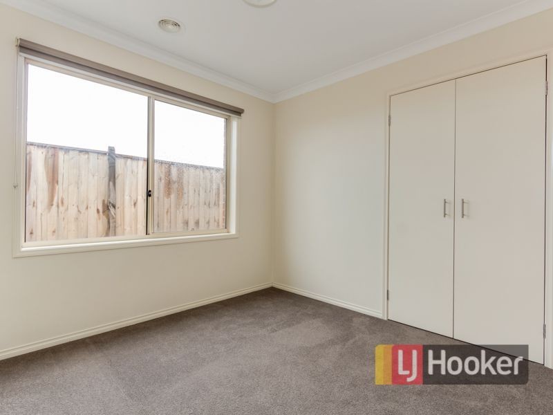 61 John Russell Road, Cranbourne West VIC 3977
