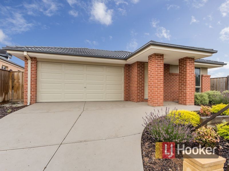 61 John Russell Road, Cranbourne West VIC 3977