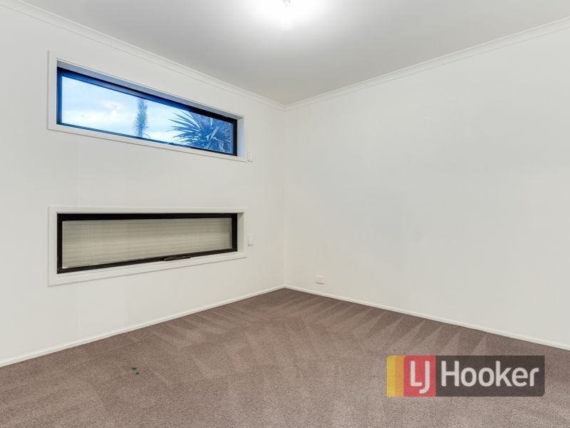 37 Archers Field Drive, Cranbourne East VIC 3977