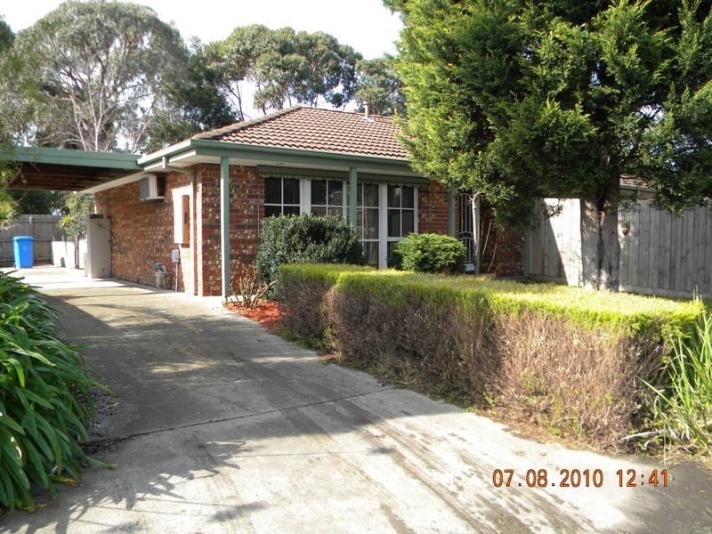 6 Rose Lane, Cranbourne VIC 3977
