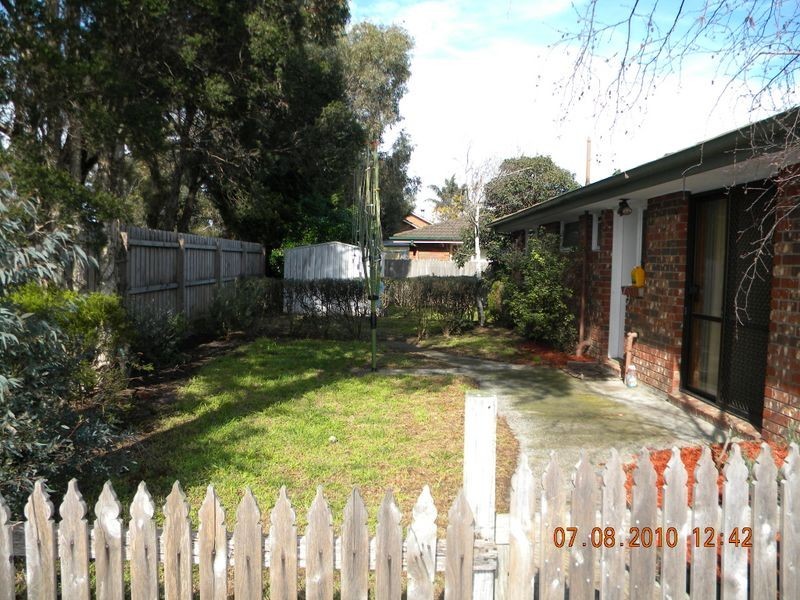 6 Rose Lane, Cranbourne VIC 3977