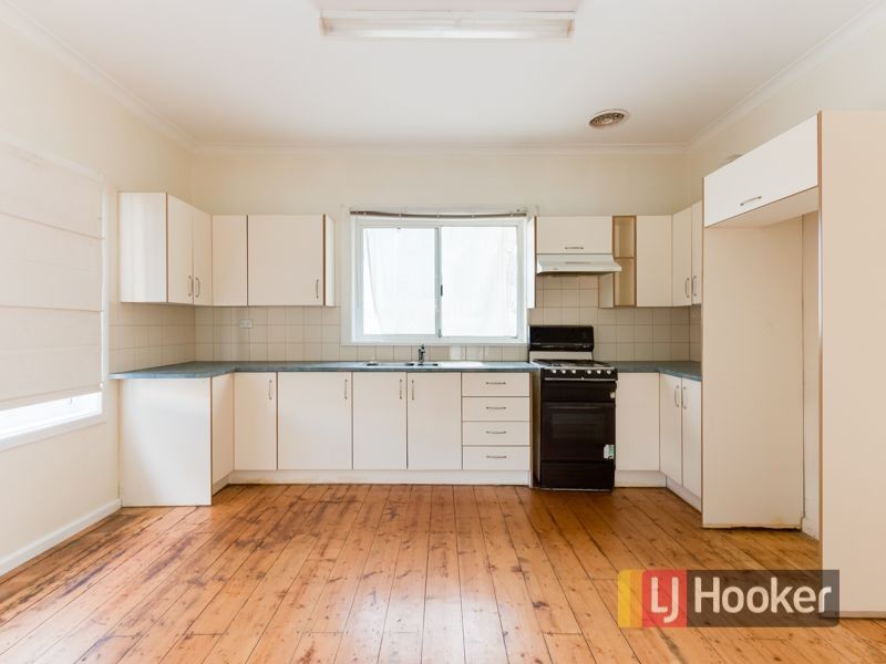 19 Damian Court, Cranbourne VIC 3977