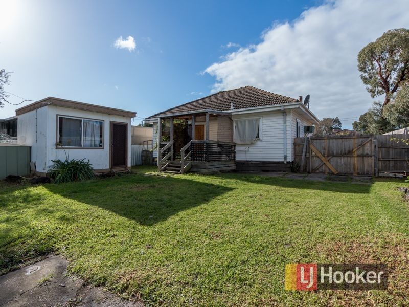 19 Damian Court, Cranbourne VIC 3977