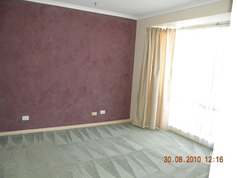 48 Hoysted Avenue, Cranbourne VIC 3977