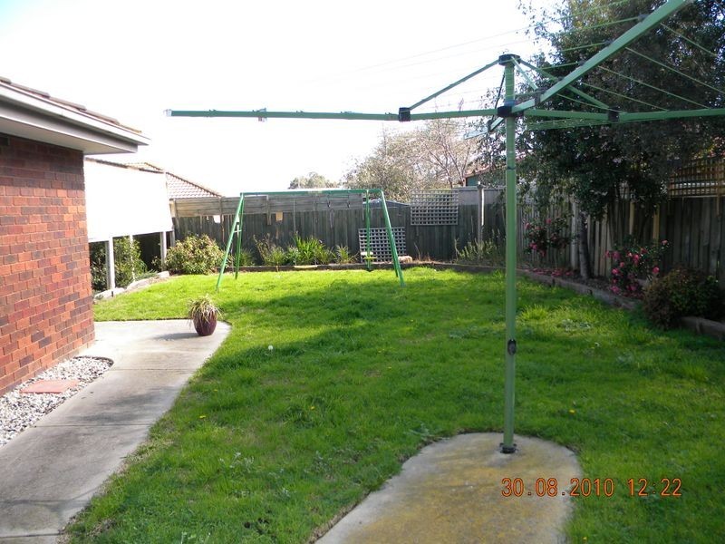 48 Hoysted Avenue, Cranbourne VIC 3977