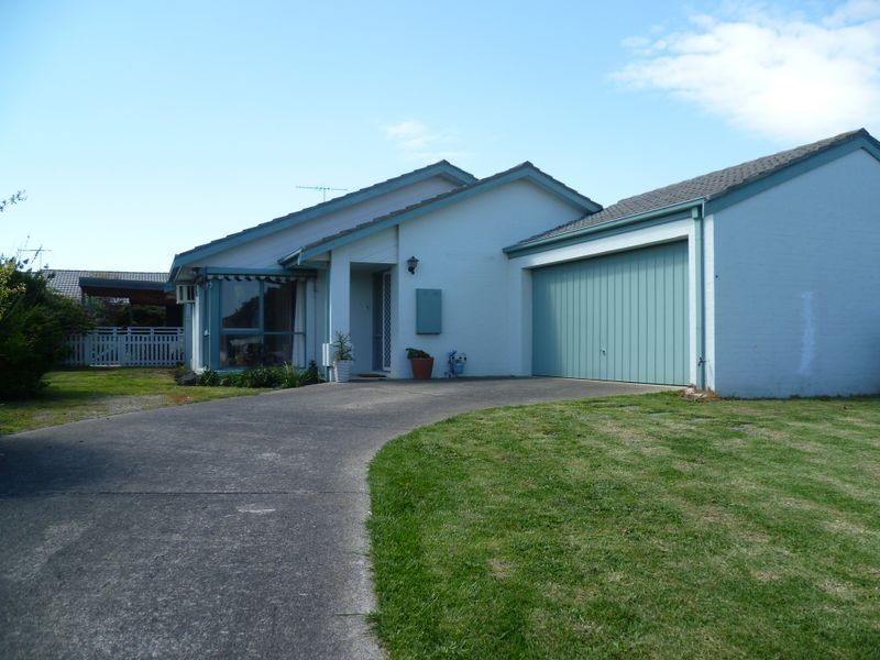 54 Lawless Drive, Cranbourne VIC 3977