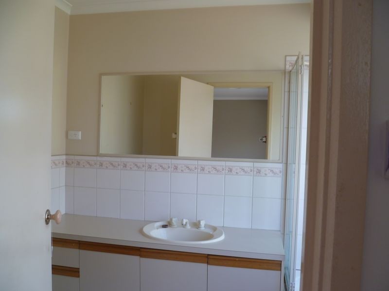 54 Lawless Drive, Cranbourne VIC 3977