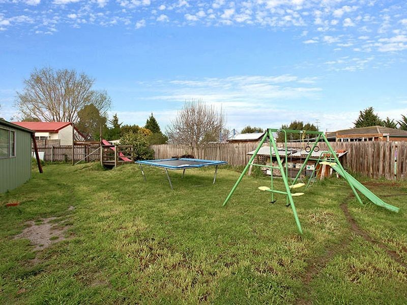 43 Maculata Drive, Cranbourne VIC 3977