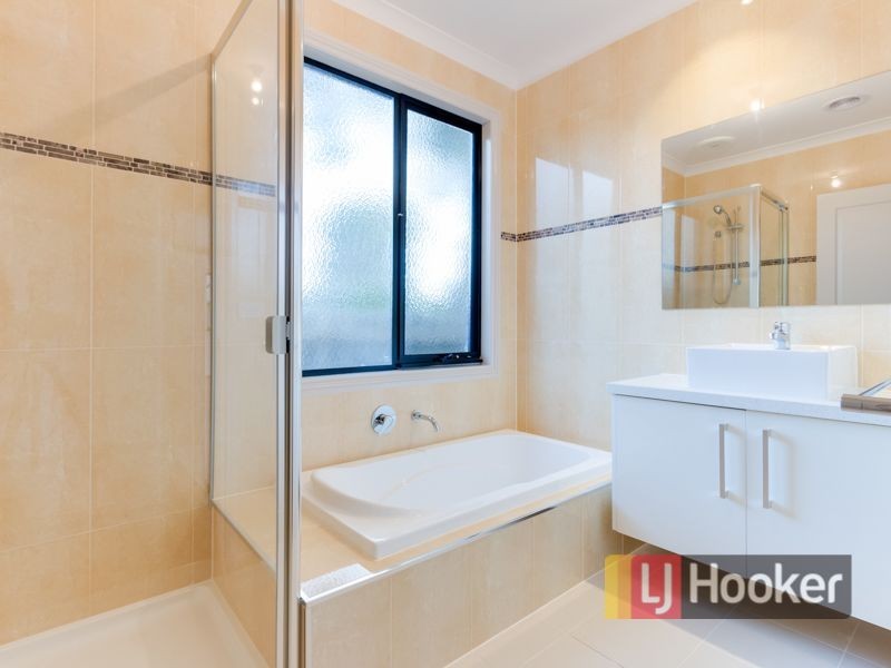 2/45 Lurline Street, Cranbourne VIC 3977