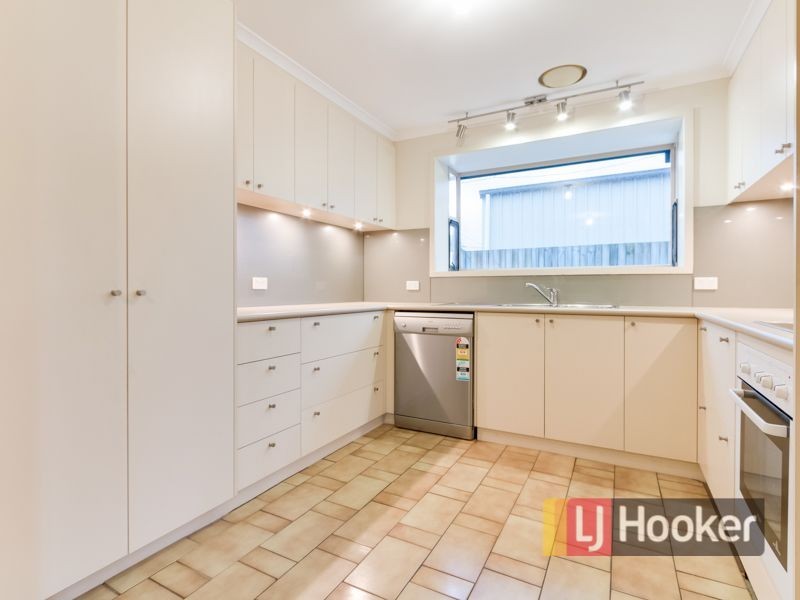 45 Clairmont Avenue, Cranbourne VIC 3977