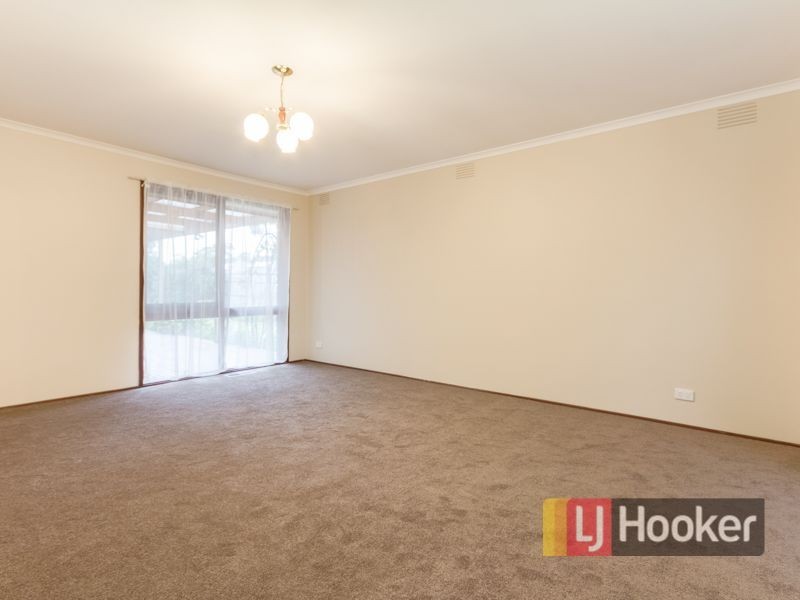 45 Clairmont Avenue, Cranbourne VIC 3977