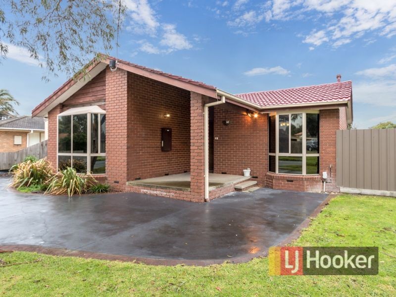 45 Clairmont Avenue, Cranbourne VIC 3977