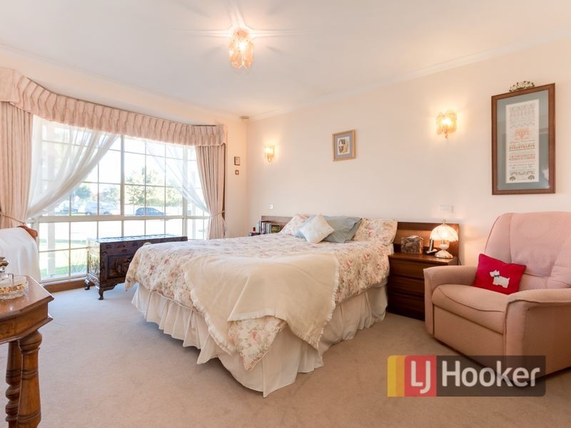 14 Jasmine Court, Cranbourne North VIC 3977