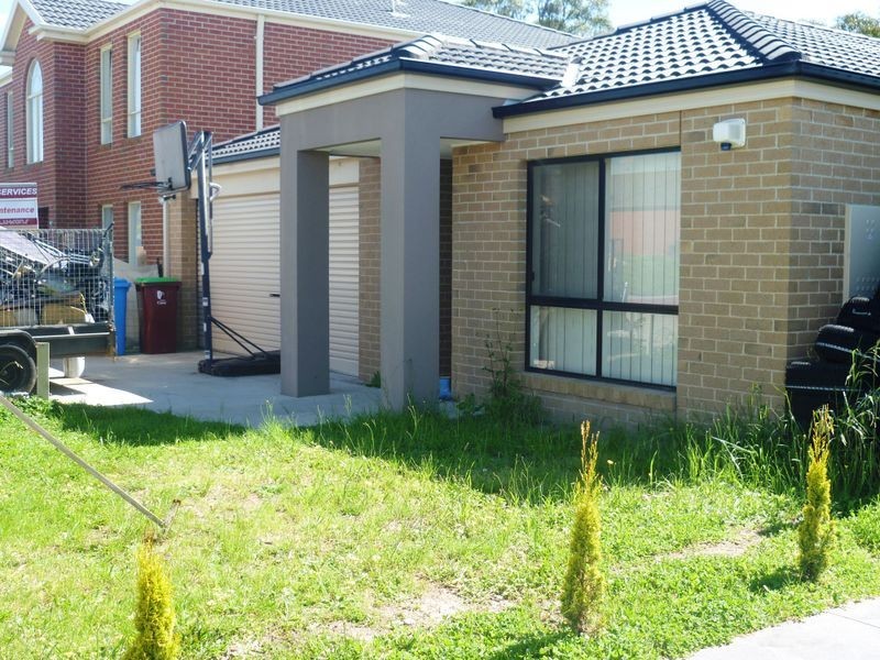 12 Watergum Avenue, Lyndhurst VIC 3975