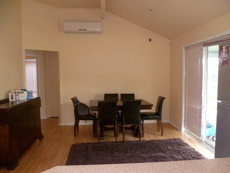 8 Vincent Court, Cranbourne VIC 3977