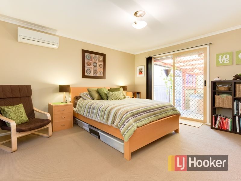 15 Dunbar Avenue, Cranbourne VIC 3977