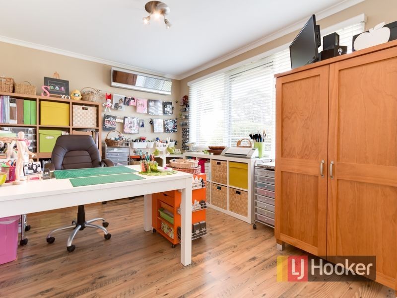 15 Dunbar Avenue, Cranbourne VIC 3977